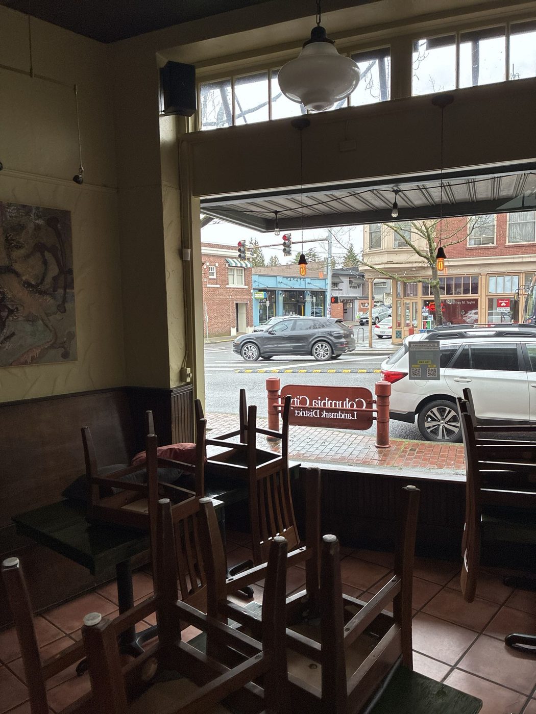 View from the La Medusa Sicilia dining room through the front window.